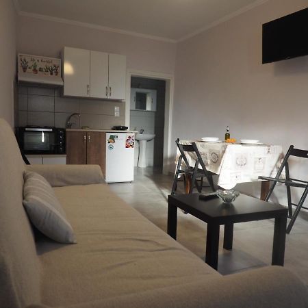 Apartments Dimitra Kanallaki Екстер'єр фото